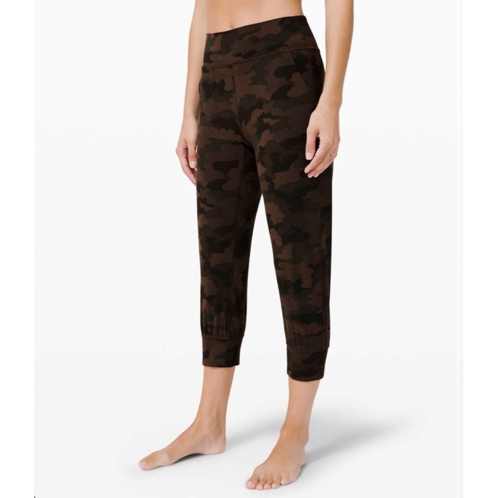 Lululemon Align Jogger Crop 23 Heritage 365 Camo Brown Earth Multi Size 4‎ Nulu